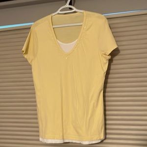 Pretty yellow top